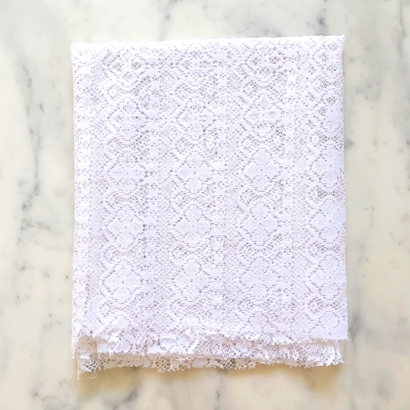 NWOT. Vintage Lace Fabric. - Picture 2 of 3
